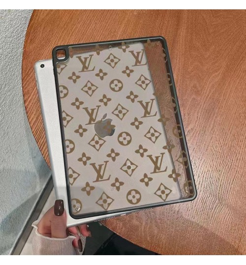 ルイヴィトンLV クロムハーツ Chrome Hearts  Ipad Pro2020 IPad Mini 7 Proケース 男女兼用  シリコン製12.9インチ ルイヴィトンLV クロムハーツ Chrome Hearts  ブランド レディース男性女性ブランドアイパッド Air6 Ipad 10th Ipad Mini7ケース人気かわいいビジネスマン用高級 ルイヴィトンLV クロムハーツ Chrome Hearts  Ipad 第10/9/8世代ケース ipad全機種対応