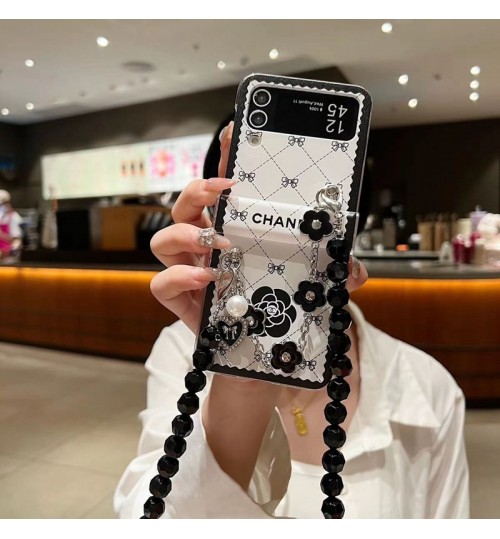 シャネル Chanel ブランドGalaxy Z Flip6 5 4 3 ギャラクシーZ Fold6 5 4 3 2ケースカバー激安ブランド サムソン Galaxy Z Fold 6 5 4 3 2 ギャラクシーZ Flip6 5 4 シンプルケースカバー