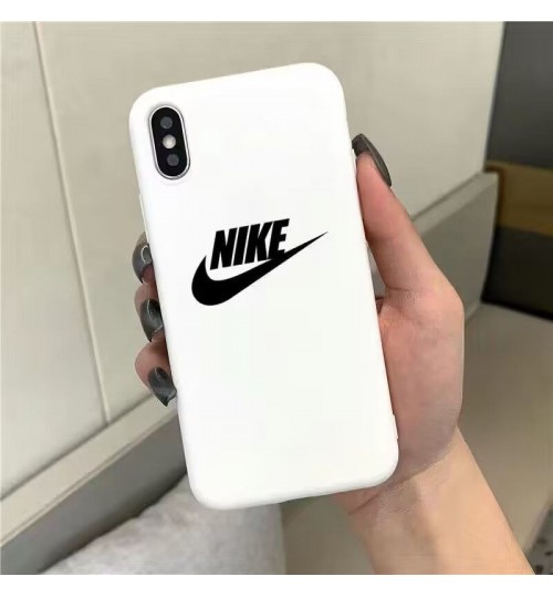 Iphone 17シリーズ 即納 ナイキ Nike アイフォン16 15 pro max 17 plusケース Iphone15 Plus 16 Pro Max 15 14 13 12 17 Pro Max Xs Maxケース ブランド レディース男性女性 人気かわいいビジネスマン用高級 ナイキ Nike アイフォン17 15 16 proカバー     