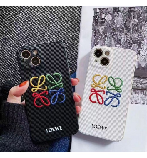 Iphone 17シリーズ 即納 ロエベ LOEWE アイフォン16 15 pro max 17 plusケース Iphone15 Plus 16 Pro Max 15 14 13 12 17 Pro Max Xs Maxケース ブランド レディース男性女性 人気かわいいビジネスマン用高級 ロエベ LOEWE アイフォン17 15 16 proカバー     