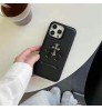 Iphone 17シリーズ 即納 芸能人愛用 Chrome Hearts クロムハーツ Iphone16 15 14 13 17携帯ケースChrome Hearts クロムハーツ アイホン17 16 14 15 pro Max ケースカバー 上品 Chrome Hearts クロムハーツ iphone17 16 15 14 13pro Maxケース Lvカジュアル アイホン16 15 14 13 12 17ケース 全面保護限定版 ビジネス風  