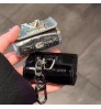 ルイヴィトン louis vuittonブランドairpods pro2 pro 4 3 2 pro2 Galaxy Buds3 Pro ケースカラビナ付き便利 ルイヴィトン louis vuittonエアーポッズ4 プロ2 3 2 Galaxy Buds 3 Pro カバー レディースメンズ 耐衝撃 ルイヴィトン louis vuittonエアーポッズ プロ 2 airpods 2 3 4 pro2 Galaxy Buds 2 Buds 2 Pro Galaxy Buds Liveケース  用