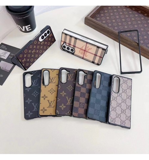 Galaxy Z Flip/Fold 7即納 ルイヴィトン Lv グッチ Gucci バーバリー Burberry ブランドGalaxy Zflip5 6 7 fold5 6 7ケース折畳み式 ルイヴィトン Lv グッチ Gucci バーバリー Burberry  定番Galaxy Zflip3 4 5 6 7ケース可愛い女子ギャラクシー Z フリップ3 4 5 6 7 fold7 6 5 4 3カバー 落下防止