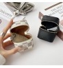 ルイヴィトン louis vuitton  ブランドAirpods4 Pro2ケースAirpods pro 3 4 ギャラクシーバッズ3プロ buds 2 Galaxy Buds Liveケースハイブランドコピールイヴィトン louis vuitton  エアーポッズ 4 3 2 pro2 pro2 Galaxy Buds 3 Pro 2 Galaxy Buds Liveケースブランドレディースハイブランドルイヴィトン louis vuitton  エアーポッズpro2 3 4ケースジャケット