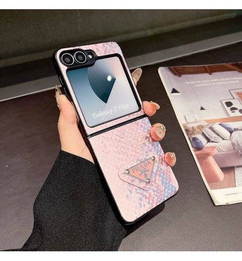 Galaxy Z Flip/Fold 7即納 galaxy z flip7 6 5g ケース プラダ Prada  samsung galaxy z flip4 5 3 6 7ケース プラダ Prada サムスン ギャラクシーZフリップ7 6 5 4/Zフリップ3 折り畳み 携帯カバー 送料無料ケースオリジナルオシャレスマホケース 韓国 