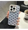 iphone 17/air/17 pro/17 pro max 即納  シャネル Chanel アイホン17 15 16 pro max携帯ケース 超スタイリッシュ 大人気 シャネル Chanel iPhone air 17 16 15 plus ケース カジュアル シャネル Chanel アイホン13 15 16スマホケースシャネルクラシックCCエンボスミラーフェイスケース！