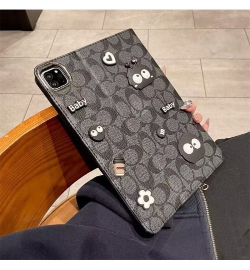 コーチ Coach Ipad 第11/10/9/8世代 Ipad Mini7/6 Air7 6/5 Pro 2023 ipad air7  2025 11インチ13インチ ipad 11ケースコーチ Coach 便利 Ipad Pro 2024ケース 11インチ 13インチブランド アイパッドケース Ipad Air1/2/3/4/5/6ケースコーチ Coach  