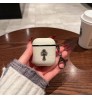 クロムハーツ ブランドAirpods4 Pro 3 2ケースAirpods pro 3 4ケースハイブランドコピークロムハーツ エアーポッズ 4 3 2 pro 3 2 ケースブランドレディースハイブランドクロムハーツ エアーポッズpro 3 2ケースジャケット レトロ クロス デザイン