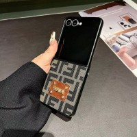 galaxy z flip7 6 5g ケース フェンディ Fendi  samsung galaxy z flip 7 6 4 5 3 ケース フェンディ Fendi サムスン ギャラクシーZフリップ7 6 5 4/Zフリップ3 折り畳み 携帯カバー 送料無料ケースオリジナルオシャレスマホケース 韓国 フェンディ FF チェック フォールド スクリーン 専用！