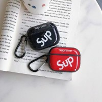 シュプリーム airpods 4 3 2 pro2 3ケース ブランドカラビナ付き便利 シュプリーム  エアーポッズ4 プロ2 3 2カバー レディースメンズ 耐衝撃 シュプリーム エアーポッズ プロ 2 airpods 2 3 4 pro2 3ケース シュプリーム ストリート ブランド アリーバー！