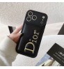 iphone 17/air/17 pro/17 pro max 即納 ディオール Dior アイフォン17 16 15 pro max airケース Iphone air 17 16 Pro Max 15 Plus 14 13 12 17 Pro Max Xs Maxケース ブランド レディース男性女性 人気かわいいビジネスマン用高級 ディオール Dior アイフォン17 15 16 proカバー ディオール立体エンボスロゴケース！