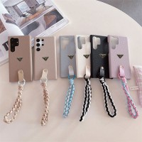 ブランドプラダ Prada レディースメンズ人気 Google Pixel 10 9 8a/Pixel 7 6 Pro ケース プラダ Prada グーグル Pixel 10 8 9a/Pixel 7 Pro Iphone 17 15 16 14 Pro Max air xperia 1 vii 10 iii iv v  samsung s25 ultra s24 s23カバー トライアングルロゴ×取り外し可能 編みストラップ ケース！