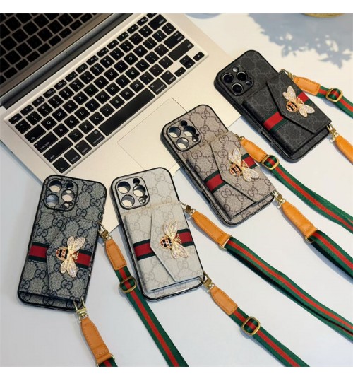iphone 17/air/17 pro/17 pro max 即納 グッチ Gucci アイフォン17 16 15 プロ保護ケース 便利 グッチ Gucci アイホン 17 air 16 15 14 13 Pro アイフォーン13 14 15 Pro Max Iphone17 air 16 Plus ケース グッチ Gucci Iphone air 17 16 15 12 13 Pro Max 14 ブランドグッチ Gucciスマホケースグッチ モノグラム×レッドグリーンストライプ×ビジーモチーフ！