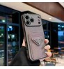 iphone 17/air/17 pro/17 pro max 即納 プラダ アイフォン17 16 15 プロ保護ケース 便利 プラダ アイホン 17 air 16 15 14 13 Pro アイフォーン13 14 15 Pro Max Iphone17 air 16 Plus ケース Prada Iphone air 17 16 15 12 13 Pro Max 14 ケース プラダのスマホケースは、リーフレザーにトライアングルロゴを組み合わせ。