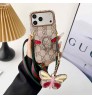 iphone 17/air/17 pro/17 pro max 即納 Gucci IPhone 17 16 15 14 13 Pro air IPhone17 16 15 Pro 8 SE ケースグッチ IPhone17 air 14 15 16 pro maxケース 女子 かわいい おしゃれ グッチ アイフォン17 air 16 15 14 Plus 13 12 Pro Max 11 Pro XR XS スマホケース グッチのモノグラムに、蝶のチャームとショルダーストラップ