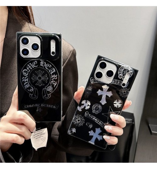iphone 17/air/17 pro/17 pro max 即納 Chrome Hearts クロムハーツ アイフォン17 16 15 プロ保護ケース 便利 Chrome Hearts アイホン 17 air 16 15 14 13 Pro アイフォーン13 14 15 Pro Max Iphone17 air 16 Plus ケース クロムハーツ Iphone air 17 16 15 12 13 Pro Max 14 ケース クロムハーツのダーク宗教風デザインに、立体シール貼り付け仕様