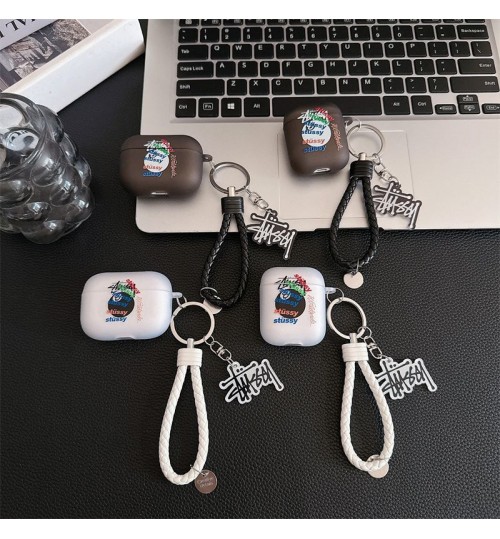 ステューシー Stussy ブランドAirpods4 Pro 3 2ケースAirpods pro 3 4ケースハイブランドコピーステューシー Stussy エアーポッズ 4 3 2 pro 3 2 ケースブランドレディースハイブランドステューシー Stussy エアーポッズpro 3 2ケースジャケット スティーブンのアート柄がついたイヤホンケース