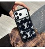 iphone 17/air/17 pro/17 pro max 即納 ルイヴィトン IPhone 17 16 15 14 13 Pro air IPhone17 16 15 Pro 8 SE ケース ルイヴィトンのクエストスタイルスパークルロゴケース  louis vuitton IPhone17 air 14 15 16 pro maxケース 女子 かわいい おしゃれ ルイヴィトン アイフォン17 air 16 15 14 Plus 13 12 Pro Max 11 Pro XR XS スマホケース