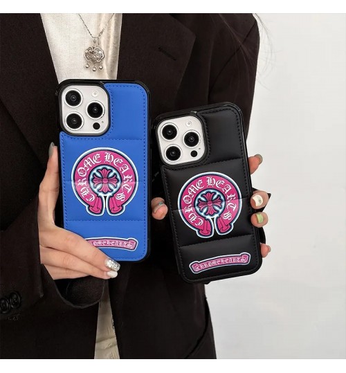 iphone 17/air/17 pro/17 pro max 即納  クロムハーツのキルティングカラーコントラストケース クロムハーツ アイホン17 15 16 pro max携帯ケース 超スタイリッシュ 大人気 Chrome Hearts  iPhone air 17 16 15 plus ケース カジュアル Chrome Hearts クロムハーツ アイホン13 15 16スマホケース 売れ筋 皮製  クロムハーツ iphone 17 15pro/16 pro max 14 13 携帯ケース