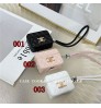 セリーヌ CELINE Airpods pro4 3 2 1 pro2 3ケース韓国 エアーポッズ4 3 pro3 2ケース セリーヌ風キルティングストラップ付き AirPods ケース ファッション セリーヌ CELINE ブランドairpods4 3/2/1 pro2 3ケースメンズ レデイーズ