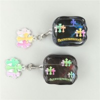 Chrome Hearts クロムハーツ Airpods pro4 3 2 1 pro2 3ケース韓国 エアーポッズ4 3 pro3 2ケース 人気  クロムハーツ風カラフルクロスクリアウェーブエッジチャーム付き AirPods ケース Chrome Hearts クロムハーツ 男女兼用 スポーツ風 送料無料 激安 ファッション Chrome Hearts クロムハーツ ブランドairpods4 3/2/1 pro2 3ケースメンズ レデイーズ