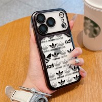 iphone 17/air/17 pro/17 pro max 即納 アディダス  IPhone 17 16 15 14 13 Pro air IPhone17 16 15 Pro 8 SE ケース アディダストレフォイル風メッキメタルフレームフルプリントロゴマルチカラーケース Adidas IPhone17 air 14 15 16 pro maxケース アディダス アイフォン17 air 16 15 14 Plus 13 12 Pro Max 11 Pro XR XS スマホケース