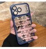 iphone 17/air/17 pro/17 pro max 即納 アディダス  IPhone 17 16 15 14 13 Pro air IPhone17 16 15 Pro 8 SE ケース アディダストレフォイル風メッキメタルフレームフルプリントロゴマルチカラーケース Adidas IPhone17 air 14 15 16 pro maxケース アディダス アイフォン17 air 16 15 14 Plus 13 12 Pro Max 11 Pro XR XS スマホケース