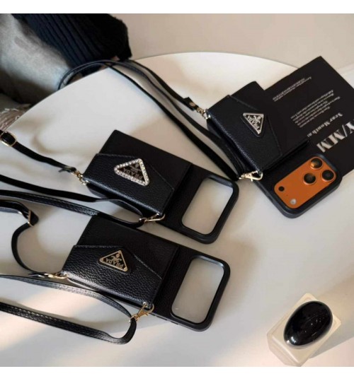 iphone 17/air/17 pro/17 pro max 即納 プラダ Prada Iphone 17 air 16 15 14 13 携帯ケースプラダ 逆三角形ロゴ ショルダーカードケース Prada アイホン17 16 14 15 pro Max air ケースカバー 芸能人愛用 上品 Prada iphone17 pro max 16 15 14 13pro Maxケース プラダ  アイホン 17e 16 15 14 13 12 airケース 全面保護限定版 ビジネス風 