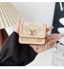 ルイヴィトン louis vuitton ブランドAirpods4 Pro2 3ケースAirpods pro 3 4 ギャラクシーバッズ3プロ buds 2 Galaxy Buds Liveケースハイブランドコピールイヴィトン louis vuitton エアーポッズ 4 3 2 pro2 3 Galaxy Buds 3 Pro 2 Galaxy Buds Liveケースブランドレディースハイブランドルイヴィトン louis vuitton エアーポッズpro2 3 4ケースジャケット