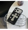 iphone 18/air/18 pro/18 pro max 即納 クロムハーツ Iphone 18 17 air 16 15 14 13 携帯ケースChrome Hearts アイホン18 17 16 14 15 pro Max air ケースカバー 芸能人愛用 上品 シルバークロスクロムハーツ大レンズ窓ケース クロムハーツ iphone17 18pro max 16 15 14 13pro Maxケース Chrome Hearts  アイホン 18 17e 16 15 14 13 12 airケース