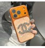 iphone 18/air/18 pro/18 pro max 即納 シャネル アイフォン18 17 16 15 プロ保護ケース 便利 シャネル アイホン 18 17 air 16 15 14 13 Pro アイフォーン13 14 15 Pro Max Iphone17 18 air 16 Plus ケース ラインストーンシェル柄ケース 4 タイプ Chanel  Iphone air 17e 16 15 12 13 Pro Max 14 ブランドシャネル スマホケース