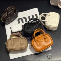MiuMiu ミュウミュウブランドairpods pro2 pro 4 3 2 pro 3 Galaxy Buds3 Pro ケースカラビナ付き便利 MiuMiu ミュウミュウエアーポッズ4 プロ2 3 2 Galaxy Buds 3 Pro カバー レディースメンズ 耐衝撃 MiuMiu ミュウミュウエアーポッズ プロ 2 airpods 2 3 4 pro2 Galaxy Buds 2 Buds 2 Pro Galaxy Buds Liveケース  