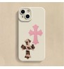 iphone 18/air/18 pro/18 pro max 即納 Chrome Hearts IPhone air 18 17 16 14 Pro IPhone16 15 IPhone SE 第4世代 IPhone13 IPhone12 スマホケース クロムハーツ アイホン air 18 17e 16 14 15 プロマックスケース 新作 芸能人愛用 豹柄クロス立体エンボスケース 3 カラー 液体シリコン ソフト