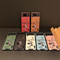 ナイキ NikeブランドGalaxy Zflip8 7 6 5 fold5 6 7 8ケース折畳み式 ナイキ Nike 定番Galaxy Zflip 8 7 6 5 4 3 ケース可愛い女子ギャラクシー Z フリップ 8 7 6 5 4 3 fold8 7 6 5 4 3カバー 落下防止 シボ加工バスケット選手柄 折りたたみスマホケース 7 カラー スポーツ調  >