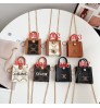 セリーヌ ブランドAirpods4 Pro2 3ケースAirpods pro 3 4 ギャラクシーバッズ3プロ buds 2 Galaxy Buds Liveケースハイブランドコピー CELINE エアーポッズ 4 3 2 pro2 3 Galaxy Buds 3 Pro 2 Galaxy Buds Liveケースブランドレディースハイブランドセリーヌ エアーポッズpro2 3 4ケースチェーン付きミニトートバッグチャーム 7 種類 レザー調 高級感