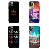 Google Pixel 11/11a/11 Pro/11 Pro XL 即納 アディダス Adidas グーグルピクセル11 10a 9 Pro XL/9a/8a/7a/6aケース Xperia 1viii 10vii グーグルピクセル11 10 9Pro XL 8a 7a Iphone 17 18 16 Pro Maxケース アディダス Adidas ブランドGoogle Pixel 9a 11 10 6a 7a 8a 8 Pro スマホケーススポーツ三つ葉ロゴケース 4 種類 ストリート調 個性的 