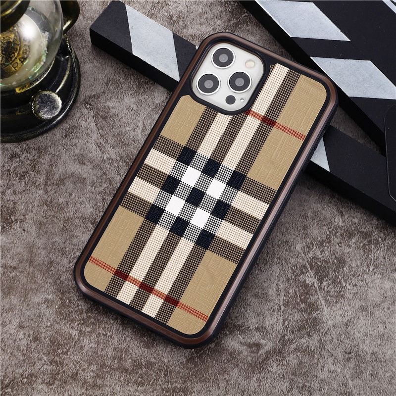 IPhone 15シリーズ 即納 バーバリー Burberry  IPhone15 IPhone14 13 Pro IPhone15 11 Pro 8 SE ケース 男女兼用 革製 