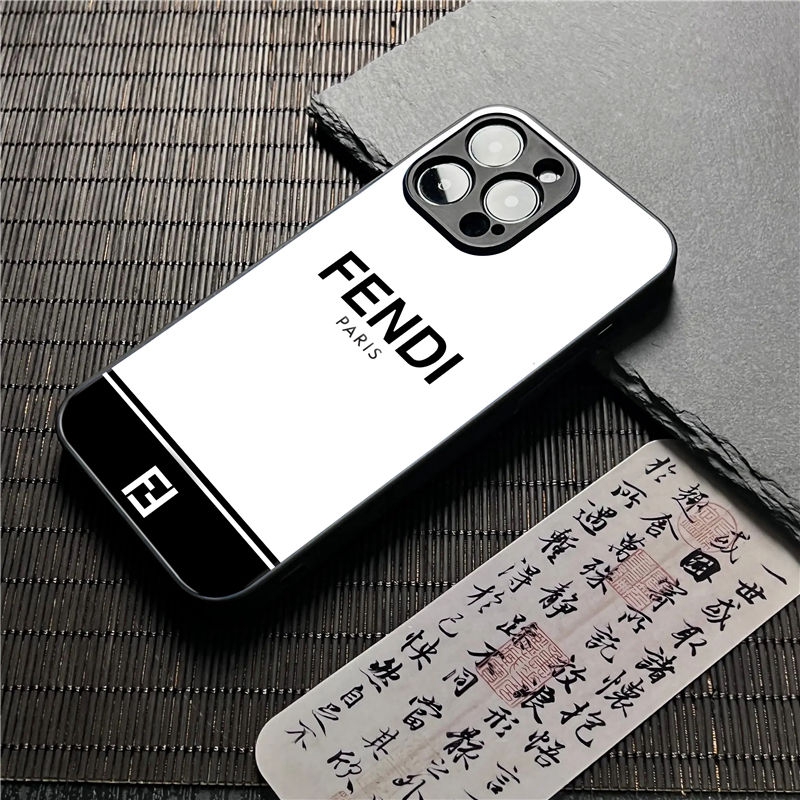 Iphone 15シリーズ 即納 芸能人愛用 フェンデイ fendi Iphone15 14 13携帯ケースフェンデイ fendi アイホン14 15 pro Max ケースカバーシリコン製 男女兼用