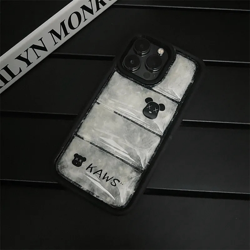 ザノースフェイス the north face Kaws カウズ Nike ナイキ クロムハーツ Chrome Hearts iPhone15 14 ケース 豪華