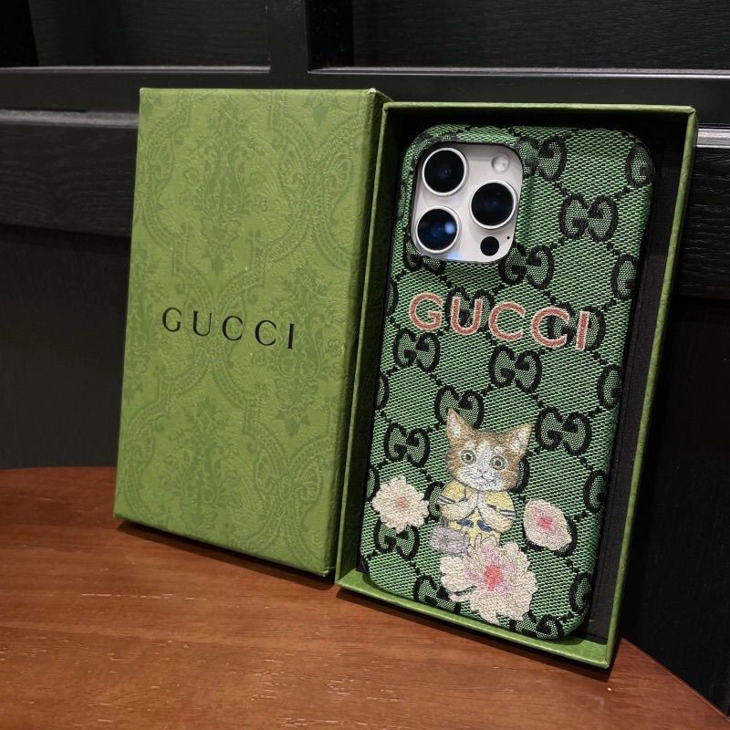 グッチ Gucci メンズレディース IPhone17 16 14 15 アイフォン15 16 pro maxケース 新作 芸能人愛用 