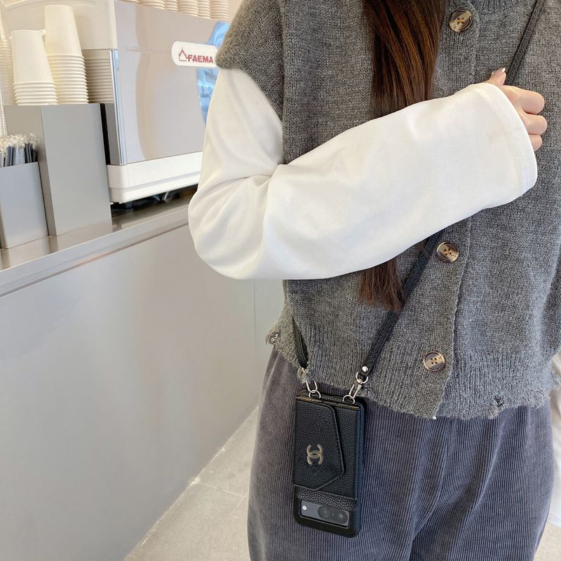シャネル Chanel グーグルピクセル10 9 pro XL 8a Pro XL 7a アイフォン16 15 17エクスぺリア1 vi 10v サムソンs25 s24 s23 note20ケース 斜め掛け 背面カード収納 革製