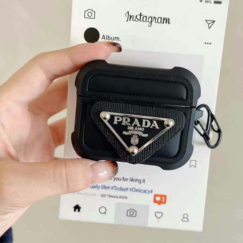 プラダ Pradaブランドairpods pro2 pro 4 3 2 pro2ケースカラビナ付き便利