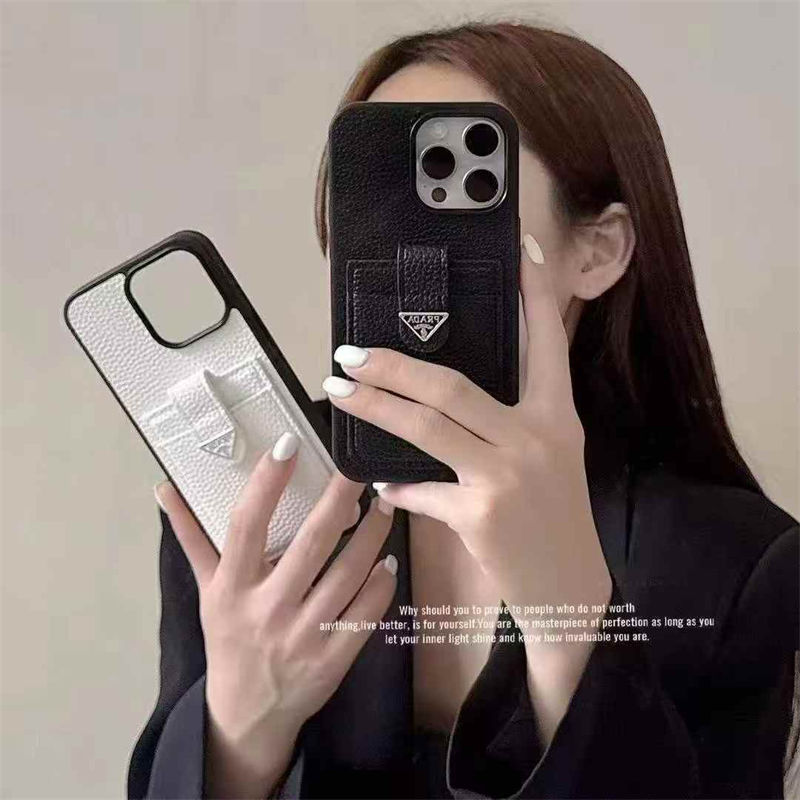 プラダ Prada iPhone 17 air 15 16 plus ケース 皮製 iphone 17 15pro/16 pro max 14 13 携帯ケース 合わせ易い  カードポケット付き
