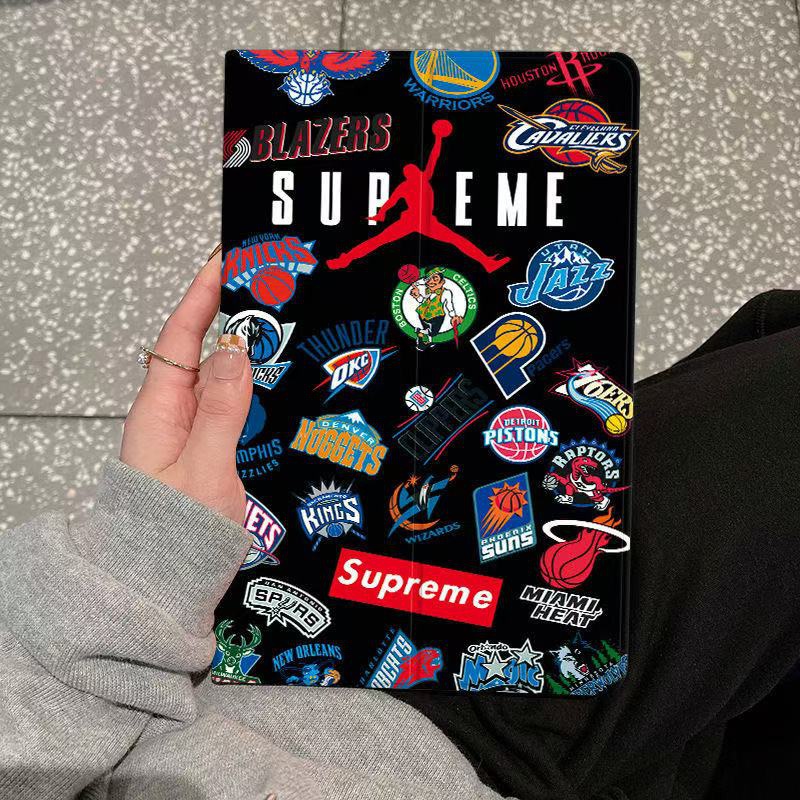 芸能人愛用 シュプリーム Supreme Ipad 11th10th 2024 Ipad Air6 5 Mini7 Pro ipad air7  2025 11インチ13インチ ipad 11ケース 男女兼用