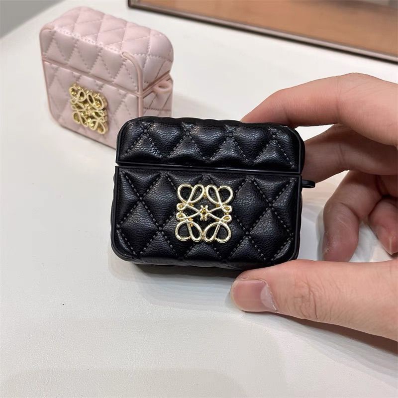 LOEWE airpods 4 3 2 pro2 3ケース ブランドカラビナ付き便利