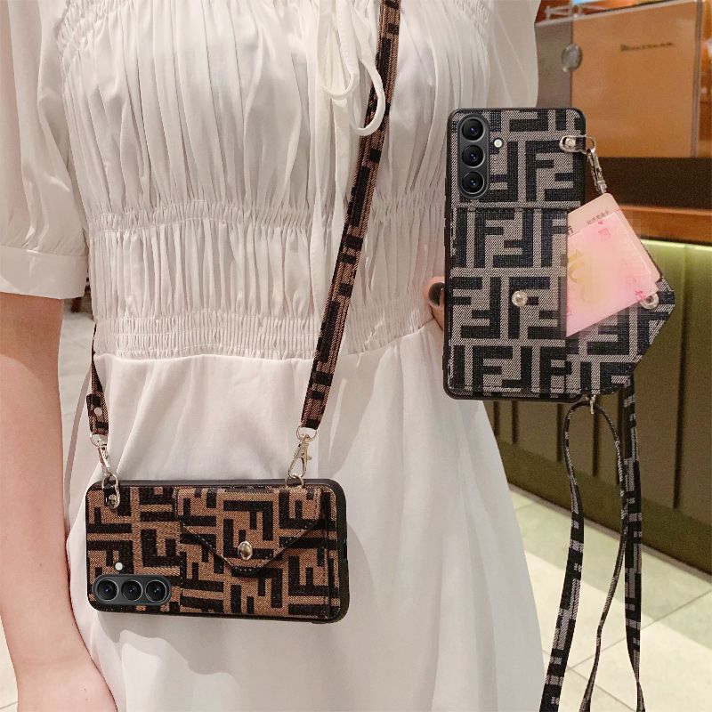 フェンディ アイフォン17 air 16 plus 15 pro max 14 13ケース