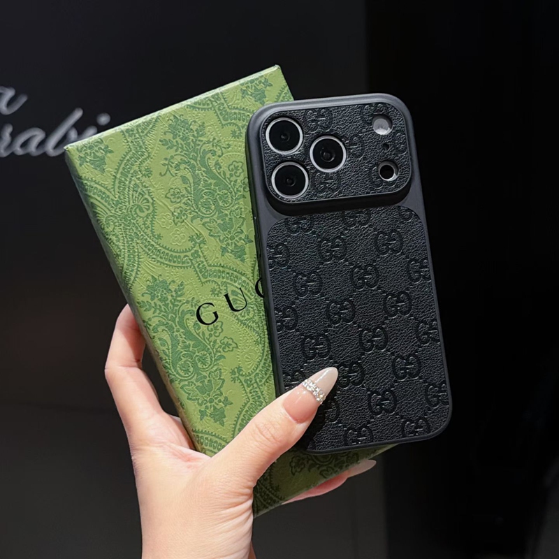 グッチ GUCCI モノグラム型押し レザー調 スマホケース 商品画像 6