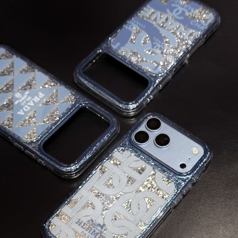 バーバリー BURBERRY クリスタル調 チェーンモチーフ スマホケース 商品画像 9